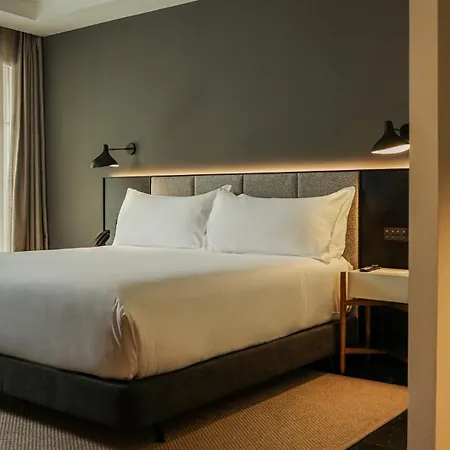 Mercer Plaza 5 Gl סביליה