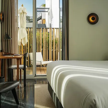 Mercer Plaza 5 Gl מלון 5*