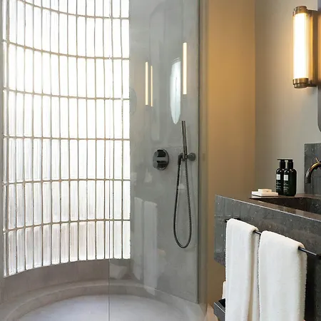 Mercer Plaza 5 Gl מלון סביליה