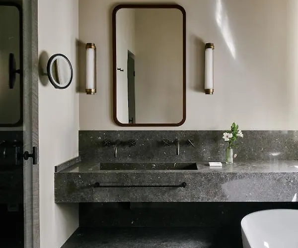 Mercer Plaza 5 Gl Hotel Sewilla