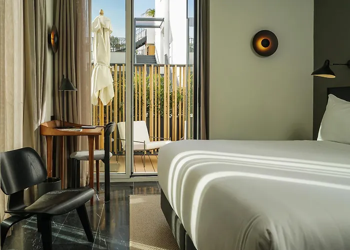 Mercer Plaza 5 Gl Hotel 5*