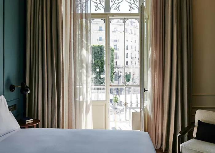 Mercer Plaza 5 Gl 5* Sewilla