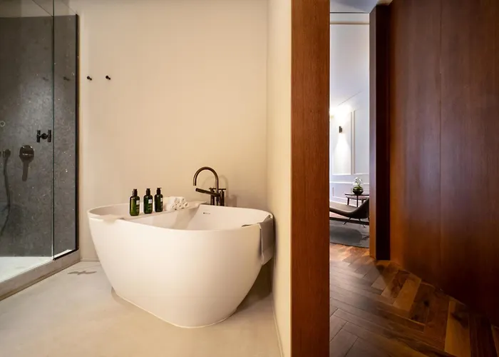 Mercer Plaza 5 Gl Hotel 5*