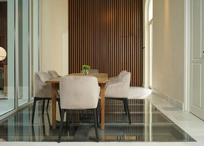 Mercer Plaza 5 Gl Hotel Sewilla