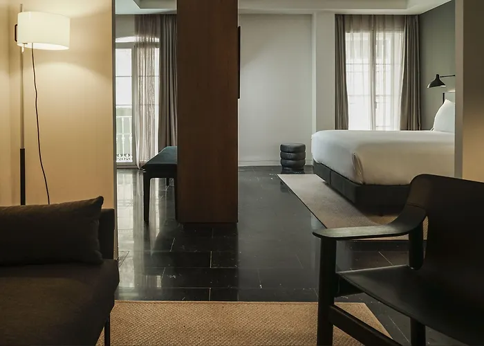 Mercer Plaza 5 Gl Hotel Sewilla