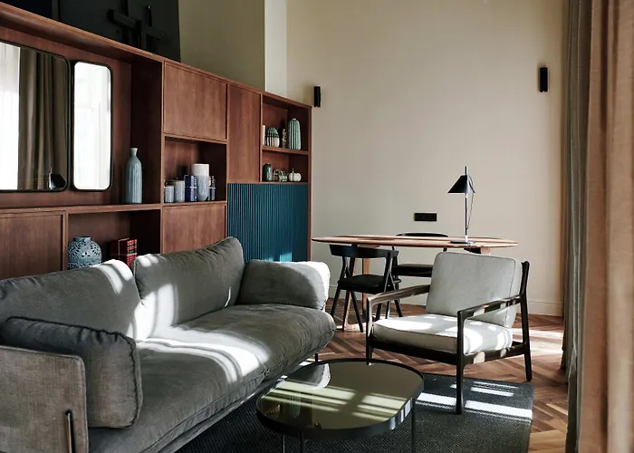 Mercer Plaza 5 Gl 5*