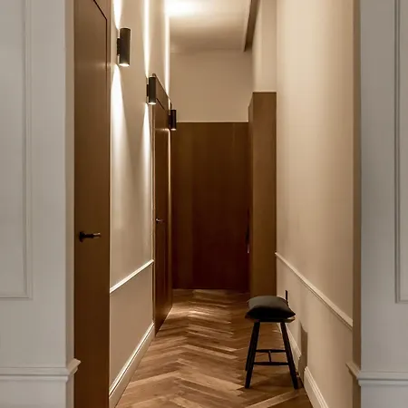 Mercer Plaza 5 Gl Hotel