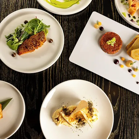 Mercer Plaza 5 Gl 5* Sevilha