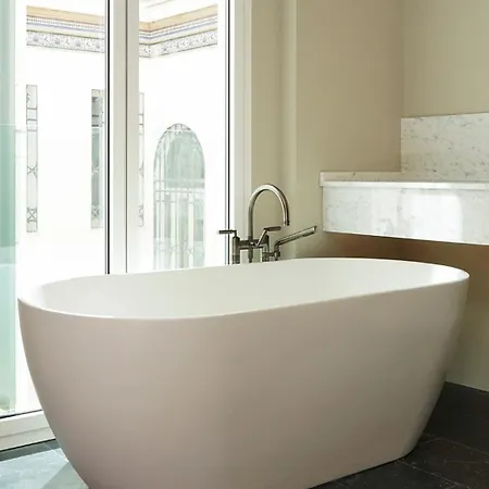 Mercer Plaza Sevilla 5 Gl 5* Seville